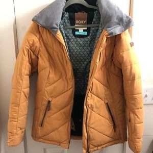Roxy Quinn snowboarding jacket
